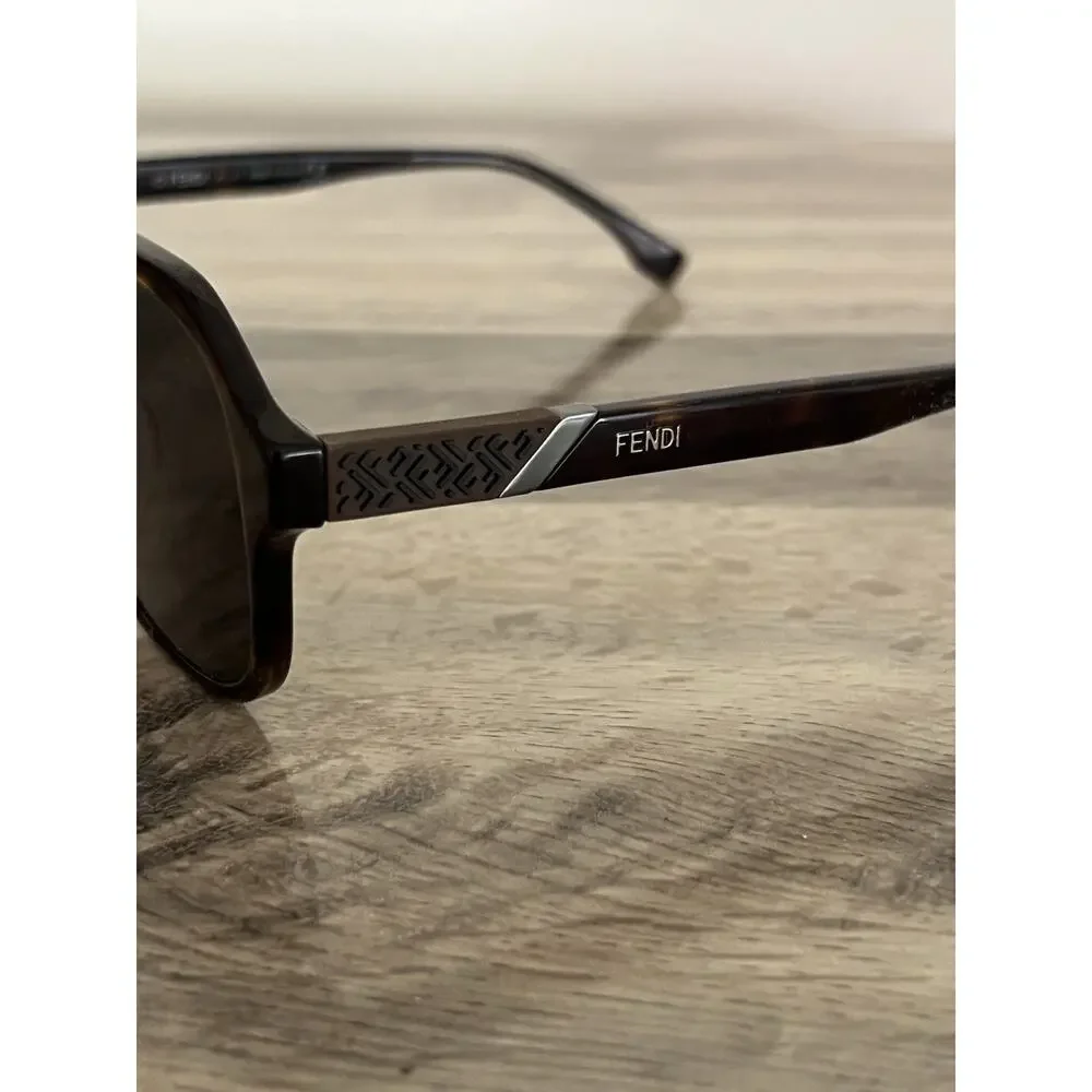 Fendi Aviator Sunglasses Havana Tortoise Ff Logo Fe40026U 52A